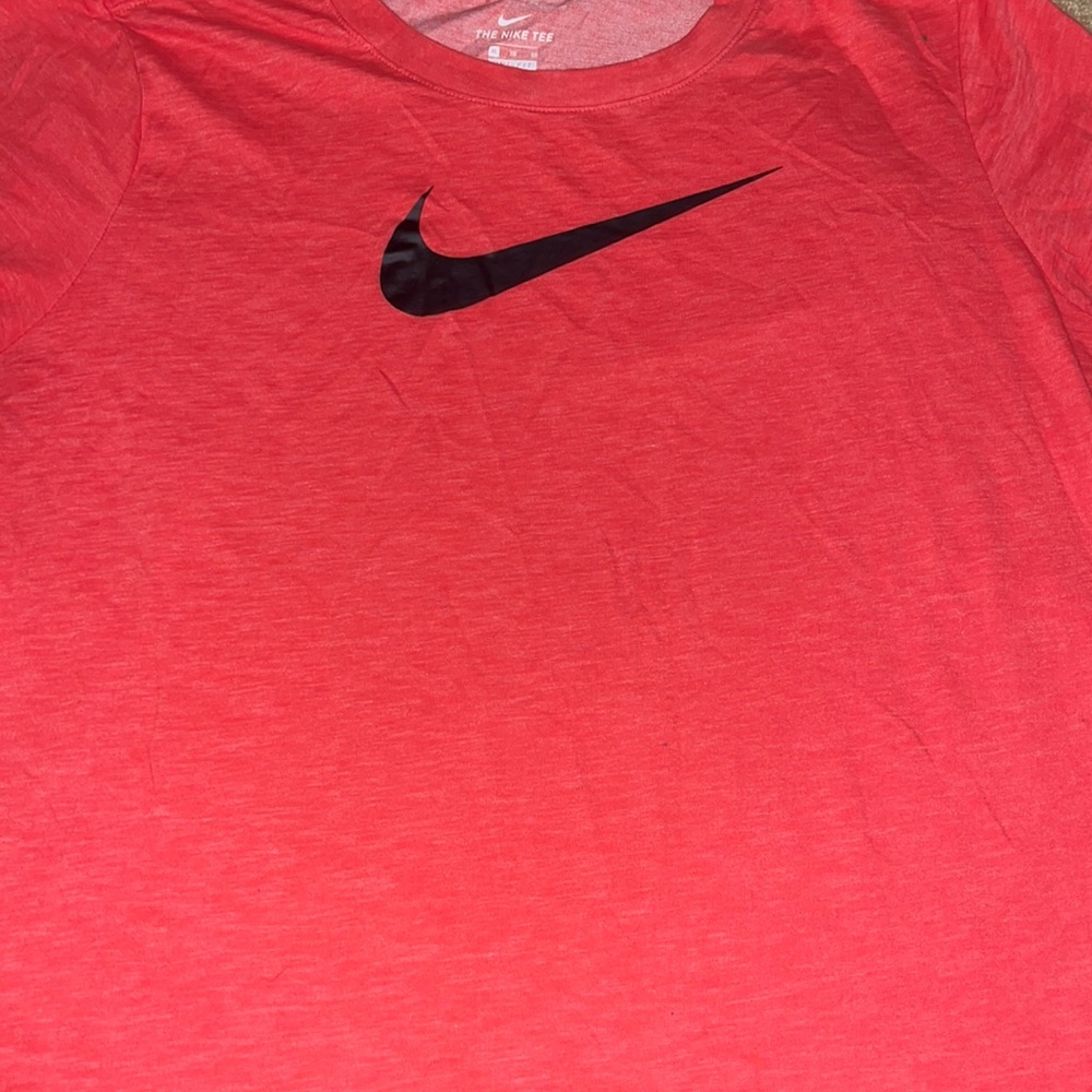 Nike Dri-Fit Tee- Xl.